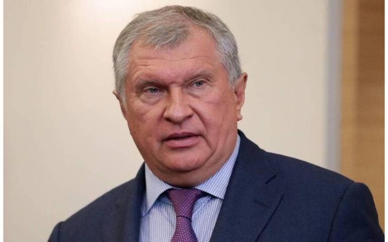 Felicitaciones del Director Ejecutivo de la Empresa PJSC ROSNEFT con motivo del 45 Aniversario de la Revolución