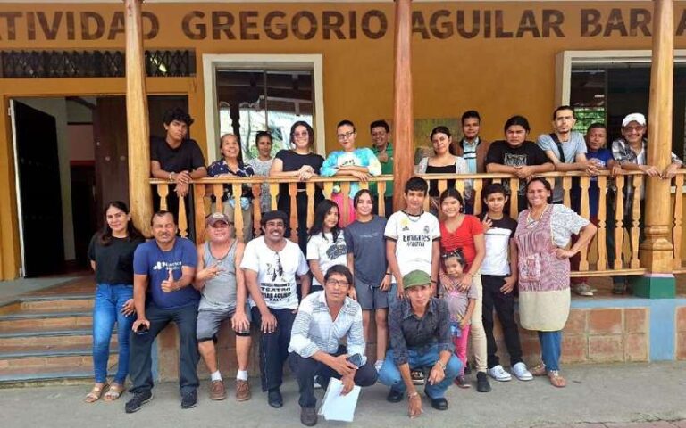 Monitores e Instructores de las Casas de Cultura y Creatividad reciben Taller de Artes Plásticas