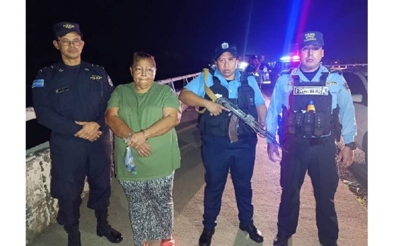 Miembro de la mara MS-13 es entregada por la Policía Nacional a autoridades salvadoreñas