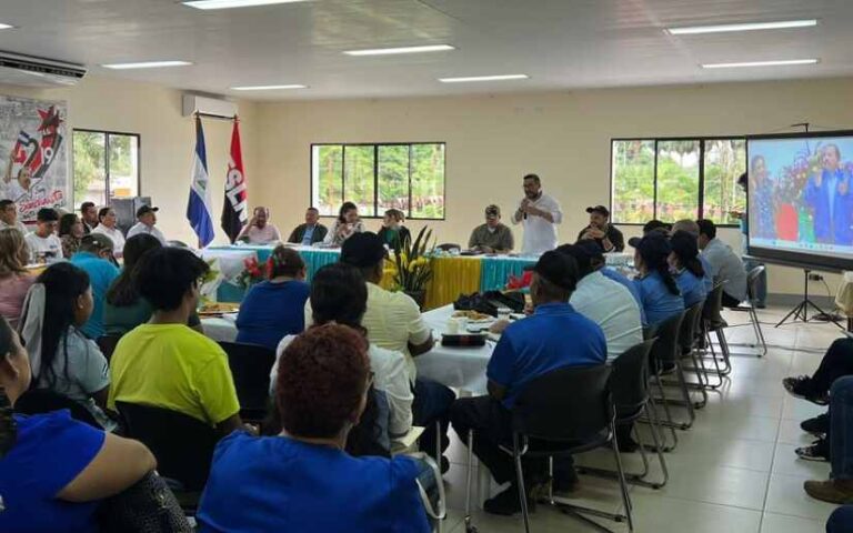 Encuentro regional destaca estrategias para impulsar el turismo y la participación juvenil