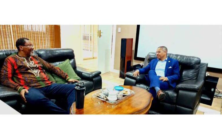 Nieto de Nelson Mandela visita embajada de Nicaragua en Sudáfrica