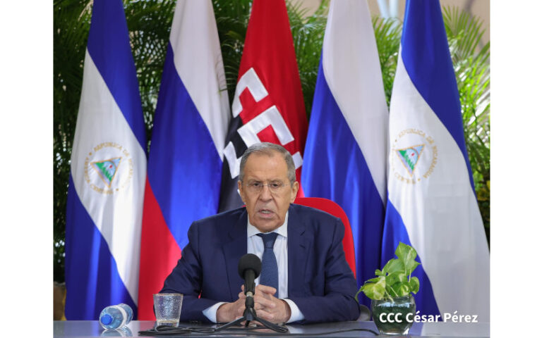 Ministro de Asuntos Exteriores de Rusia, Señor Serguéi Lavrov felicita al Canciller Valdrack Jaentschke