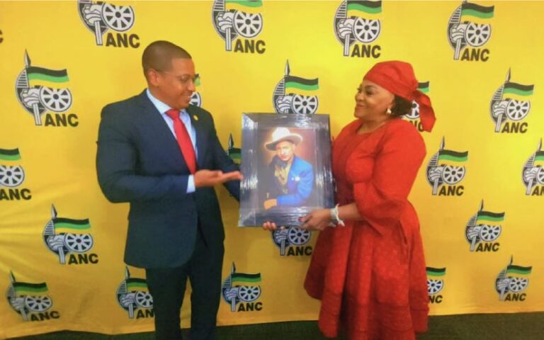 Misión Diplomática en Sudáfrica en encuentro con Vice-Secretaria General del Congreso Nacional Africano