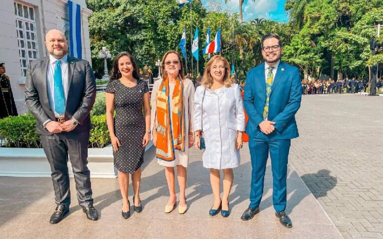Embajada en El Salvador conmemora 203 años de Independencia de Centroamérica