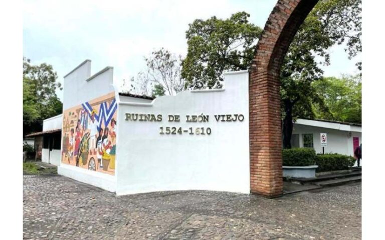 Los 500 años de las fundaciones de León Viejo y Granada