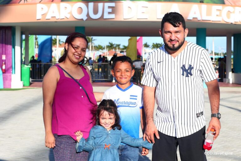 Rosario destaca inicio de semana llena de amor y paz