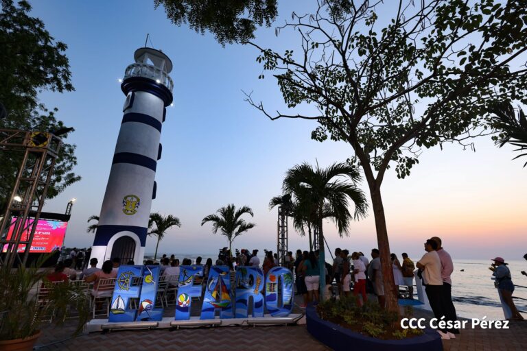 Inauguran obras de mejoramiento del Mirador El Faro