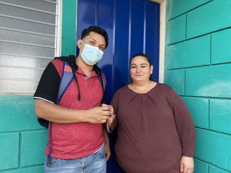 Entregan viviendas dignas a familias de Jinotega