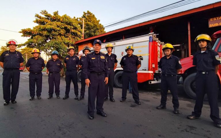 Bomberos envían dos camiones a nueva estación en Malpasillo, León