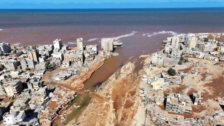 Libia investigará causas del colapso de represa