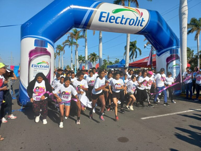 Ministerio de la Mujer realiza maratón