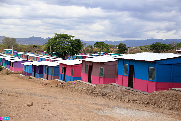 Vicepresidenta destaca la entrega de viviendas y otras obras a las familias nicaragüenses