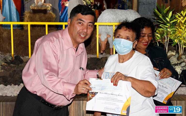 Premian a ganadores del XIV concurso del mejor altar dedicado a la Virgen