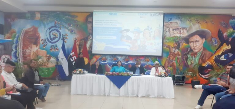 MINED realiza Conferencia sobre  Identidad y Soberanía Nacional