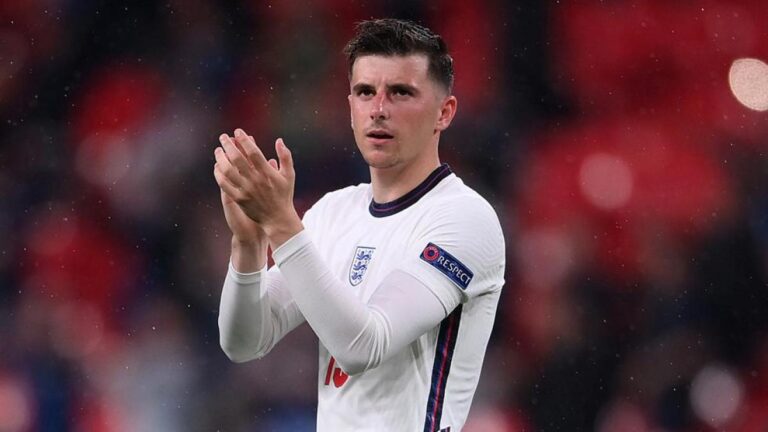 Inglaterra goleó, gustó y ganó