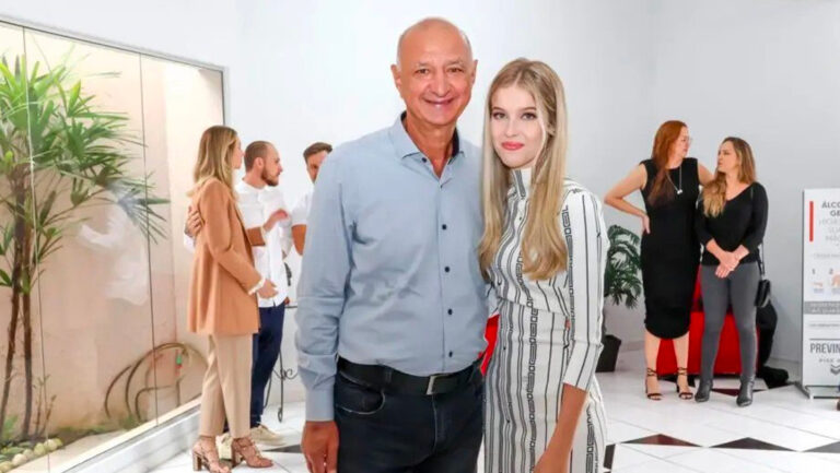 Alcalde brasileño se casa con una adolescente