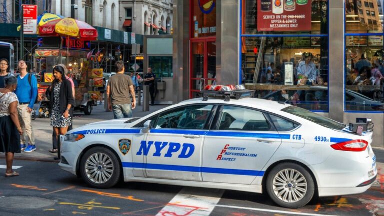 Policía arresta al famoso rapero Richard Sharp