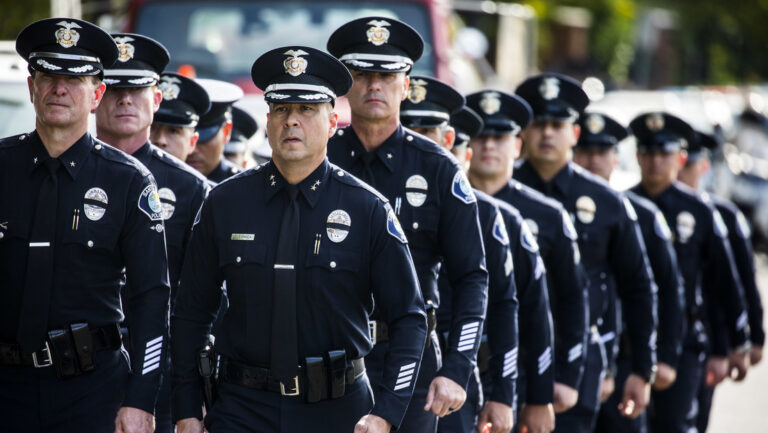 La Justicia de E.E.U.U. aconseja contratar personas con antecedentes penales a la Policía