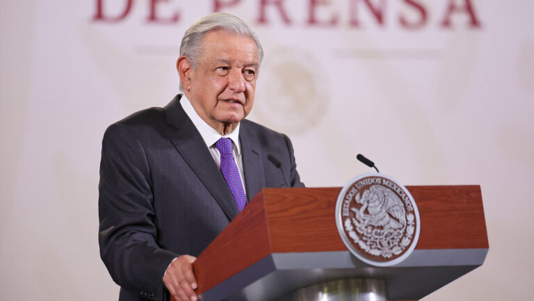 López Obrador confirma secuestro masivo de 66 personas