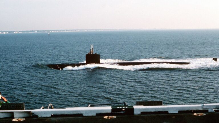 Cuba rechaza presencia de submarino de EEUU