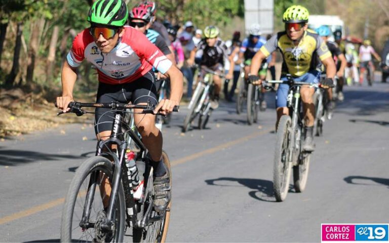 Ciclistas dan la bienvenida al Verano 2023 en Nicaragua