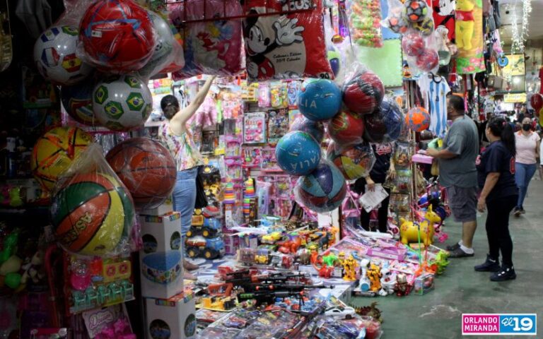 Comerciantes destacan buenas ventas