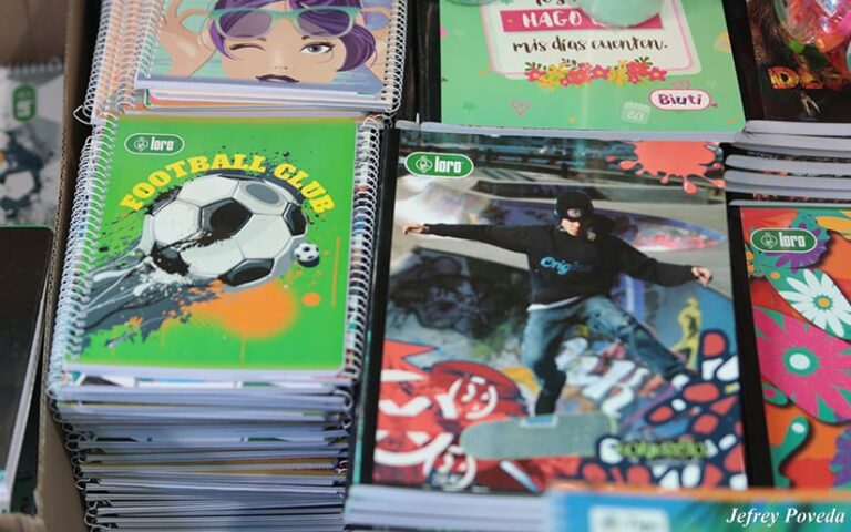 Emprendedores de Estelí ofertan productos escolares a precios asequibles