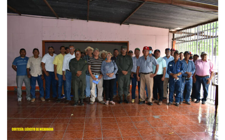Ejército de Nicaragua participó en reunión con ganaderos del municipio de Larreynaga