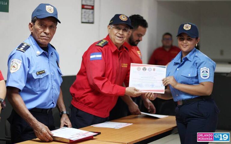 Culminan curso de Rescate 25 bomberos