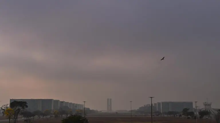 Universidad de Brasil suspende clases