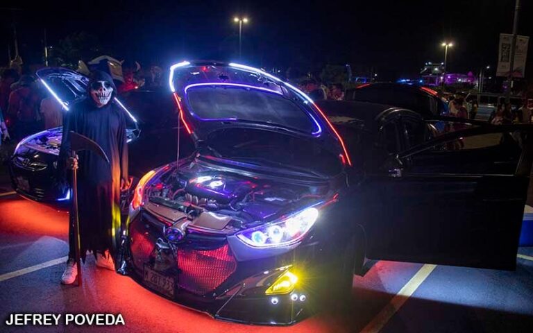 Más de 70 clubs participaron en la exhibición de autos, motos y caponeras “Agüizotes 2022”