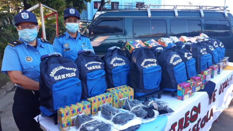 Entregarán paquetes escolares a 8 mil hijos de Policías y 5 mil del MINT