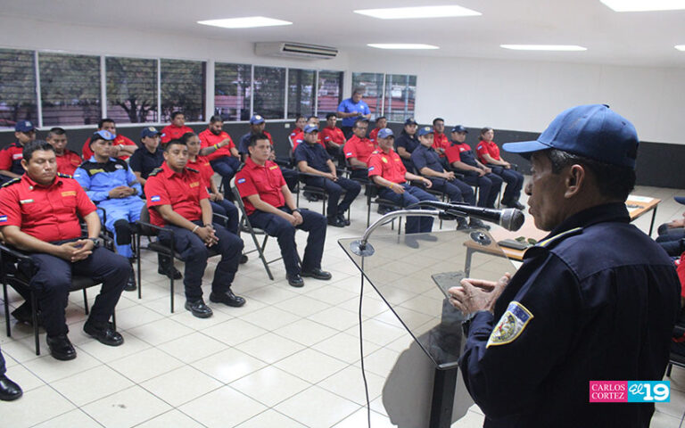 Más de 40 Bomberos Unidos finalizan curso de “Rescate de Personas en Accidente de Tráfico”
