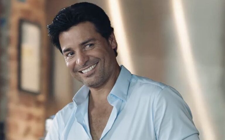 Chayanne cumple un años más de vida y lo celebra en grande
