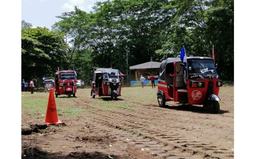 Competidores de los municipios de Managua disfrutan de actividad.
