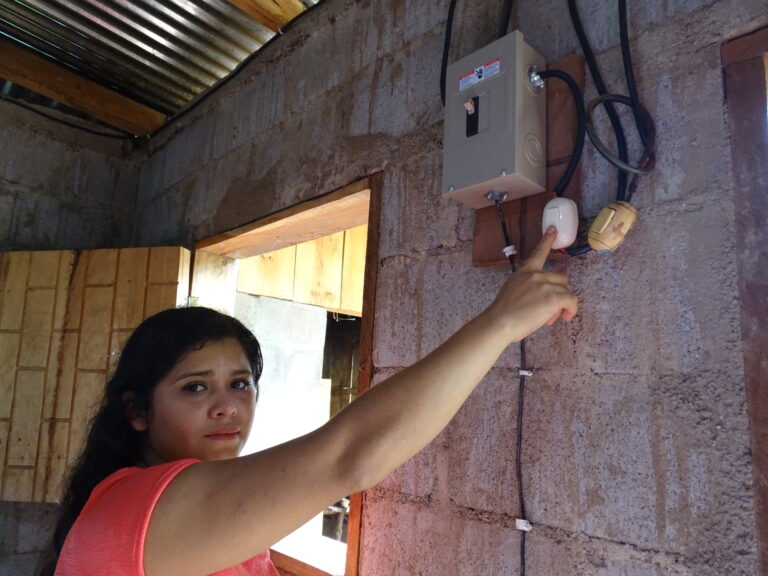 Inauguran un nuevo proyecto de energía eléctrica en Jinotega