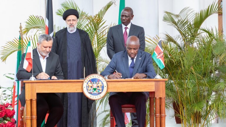 Irán y Kenia firman cinco documentos de cooperación