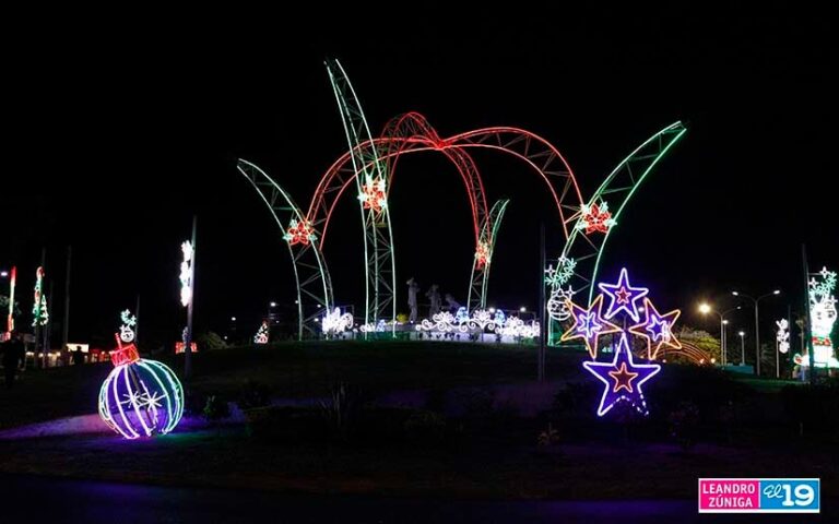 Managua se viste de navidad
