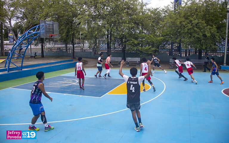 Competencia de baloncesto congrega a 32 equipos
