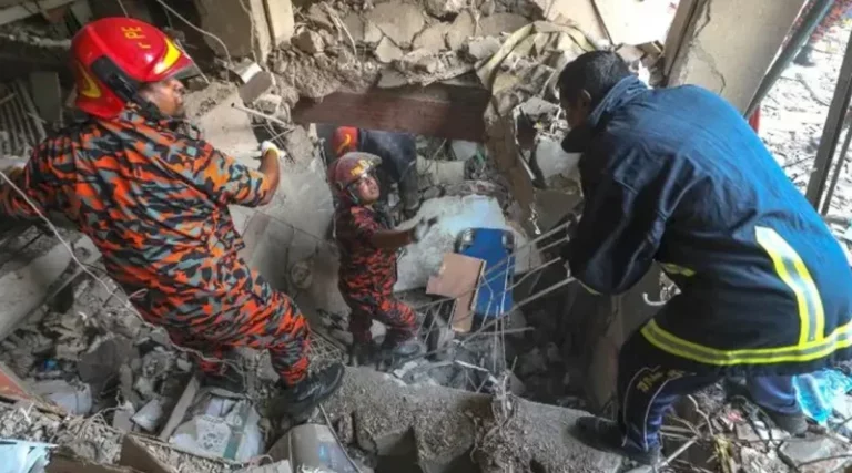 Explosión en Bangladesh deja 15 muertos y 39 heridos