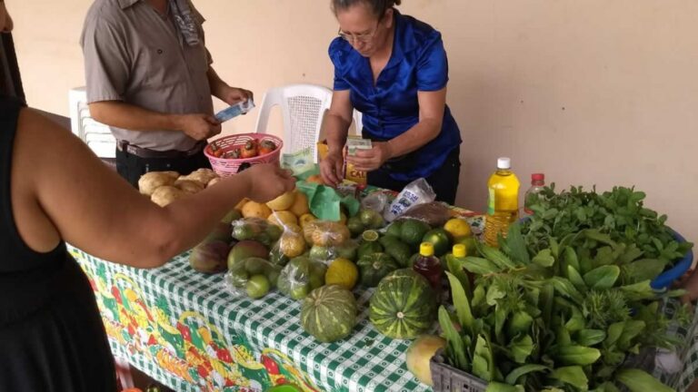 Se presentará programa de microcréditos para productores