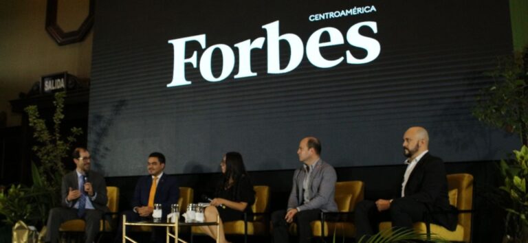 Forbes nombra a Bad Bunny como el nuevo rey del Regueton