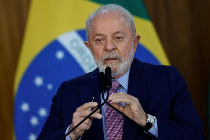 Presidente de Brasil firma decreto de protección en las fronteras