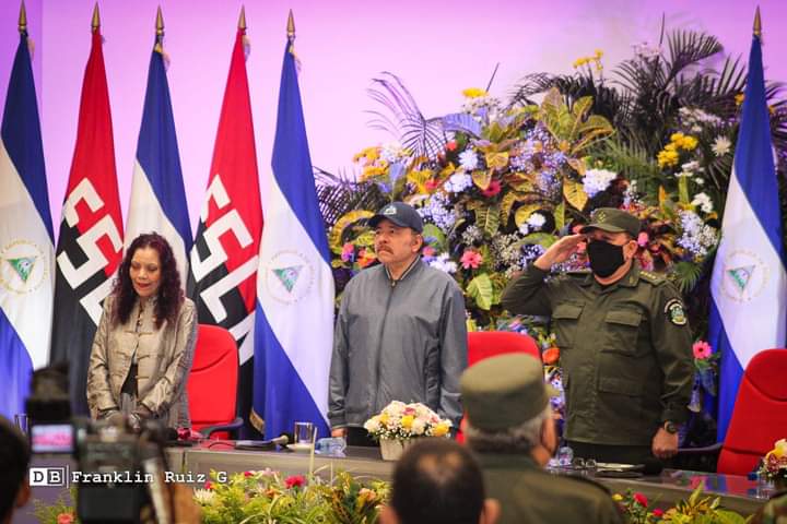 Pdte. Daniel encabeza Acto de Conmemoración del 42 Aniversario de la Fuerza Naval