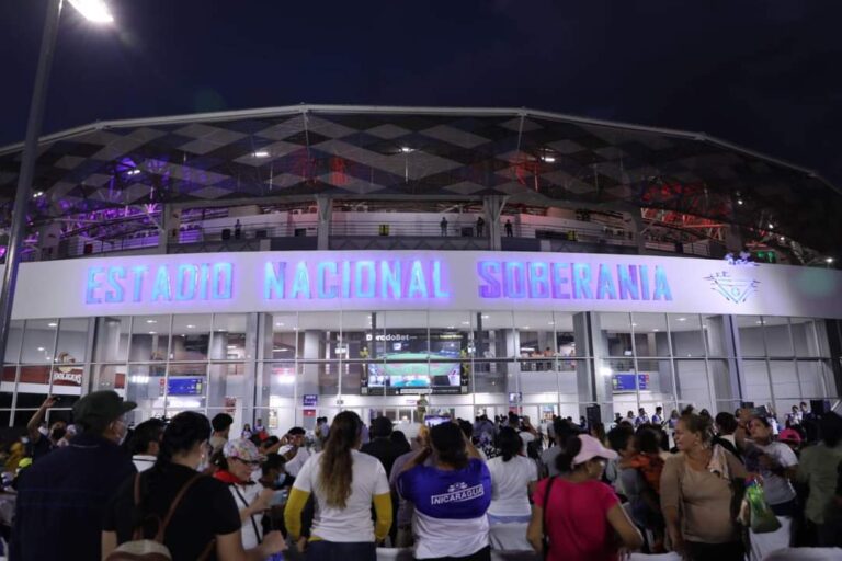 Inauguran el Estadio Nacional Soberanía