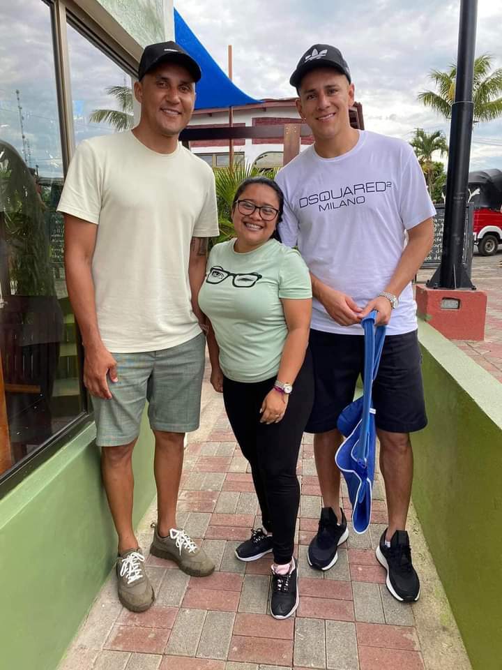 Keylor Navas anda de visita en Nicaragua