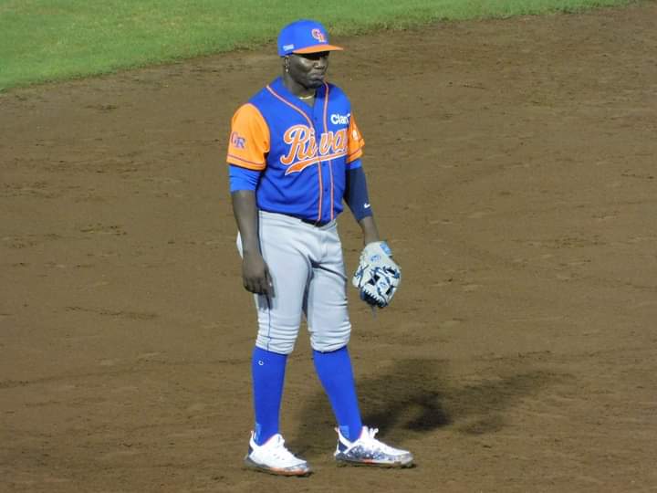 Rivas sigue invicto en la LBPN