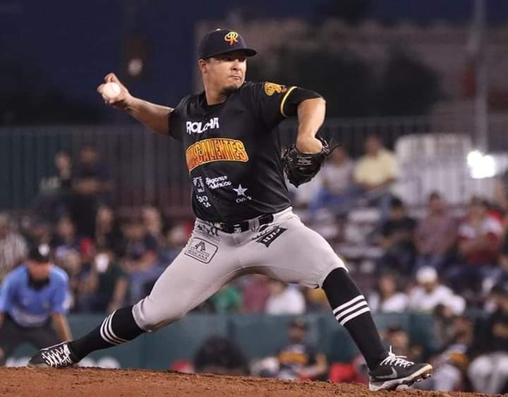 Ronald Medrano lleva tres victorias en México