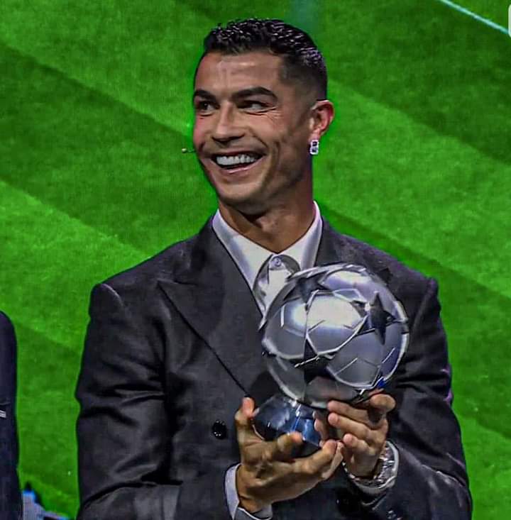 Cristiano Ronaldo recibe premio especial de la UEFA
