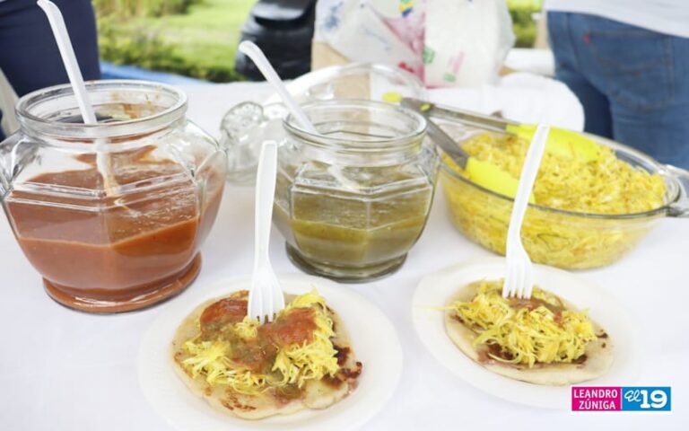 Familias disfrutan en la feria del maíz “Orgullo de mi país “en el Puerto Salvador Allende